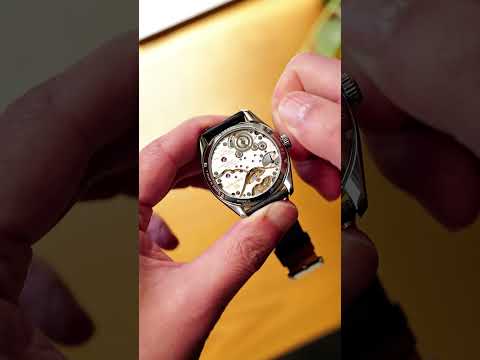 Grand Seiko&#039;s most satisfying manual-winding click - SLGW003
