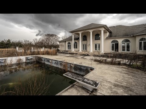 Abandoned $3,500,000 Politician&#039;s Mansion w/ Private Pool (United States)